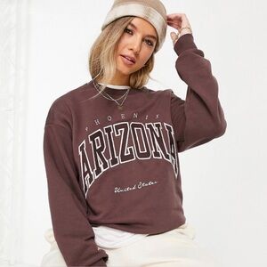 Stradivarius Arizona Graphic Brown Sweatshirt
